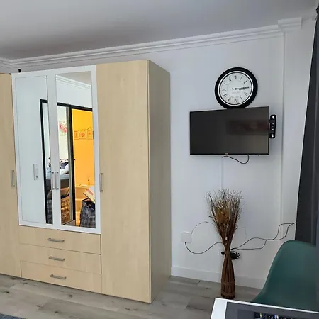 Zentrum, Bahnhof Apartment *