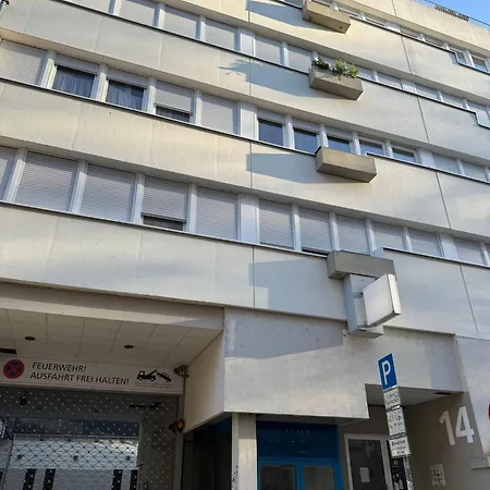 Zentrum, Bahnhof Apartment *